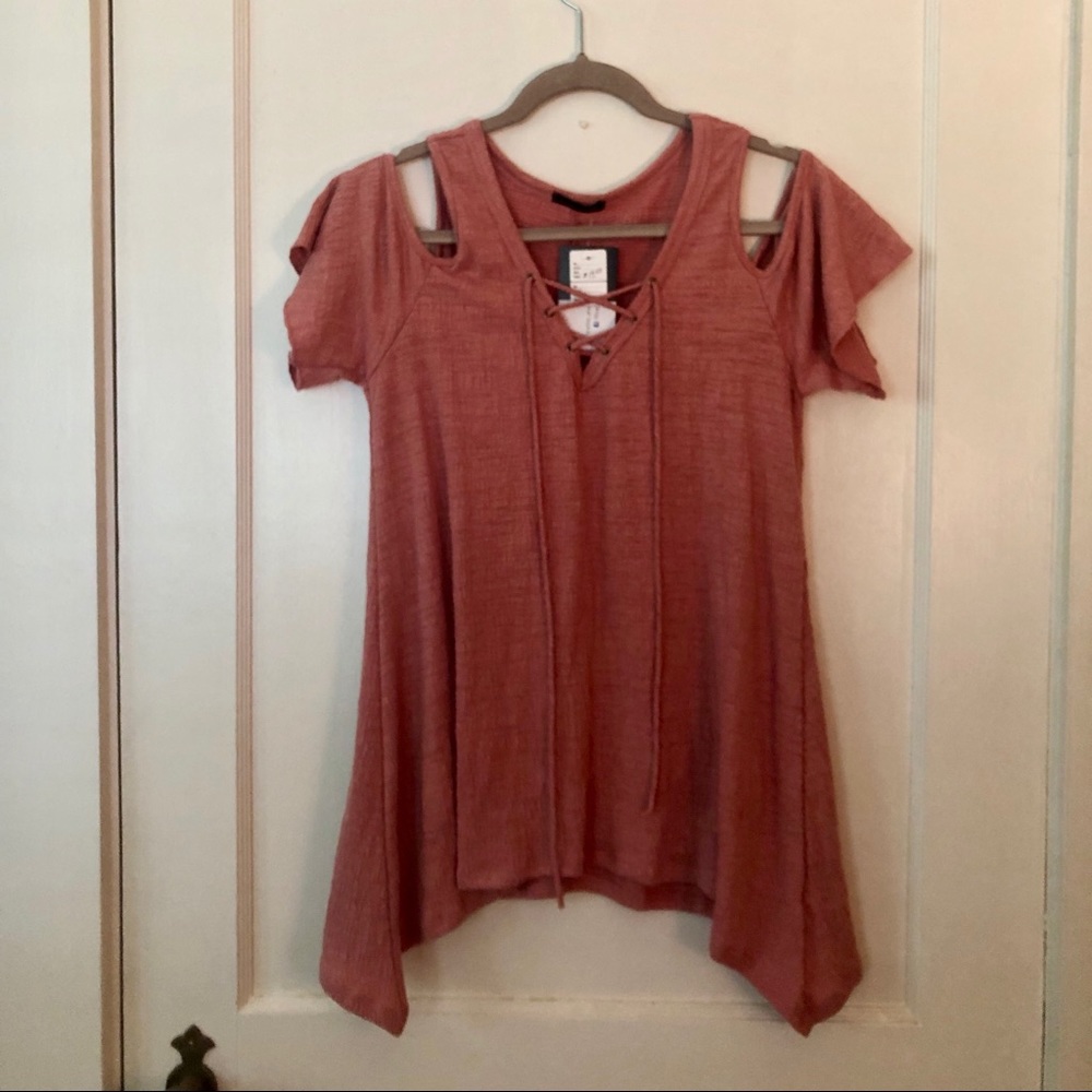 NWT Sweet Claire dusty coral cold shoulder top